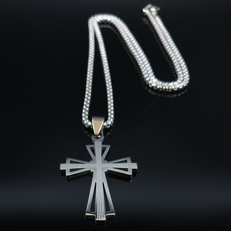 Colar Crucifixo Vazado Luxo